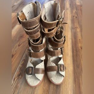 Freebird bond size 8